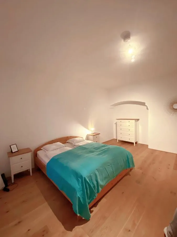 Apartment High In Vienna At Stephansplatz